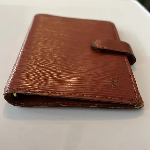Louis Vuitton Epi Leather Brown Agenda Wallet Passport Holder with LV Stickers - Picture 10 of 14